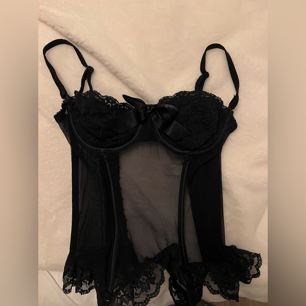 Authentic VICTORIA SECRET Black Corset!!🖤🖤🖤